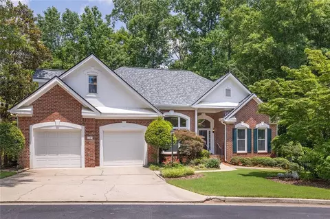 5381 Glenbrooke Trl, Dunwoody, GA 30338