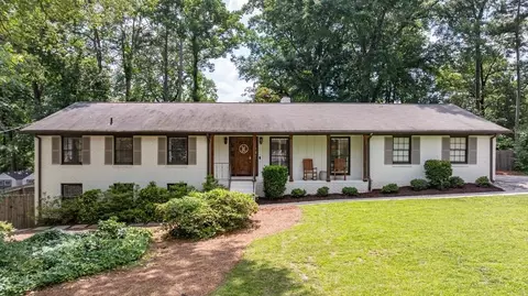 240 E Valley Dr, Marietta, GA 30068