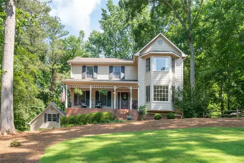 153 Junaluska Dr, Woodstock, GA 30188