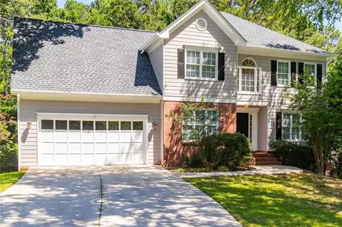 749 Sunny Field Ln, Lawrenceville, GA 30043