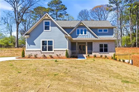 158 Races Rd, Hoschton, GA 30548