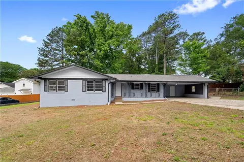 6577 Randall Mark Dr, Morrow, GA 30260