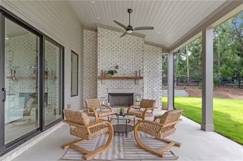 Exterior - 4834 Short St, Suwanee, GA 30024 photo 6 of 13