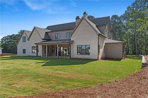 Exterior - 4834 Short St, Suwanee, GA 30024 photo 9 of 13