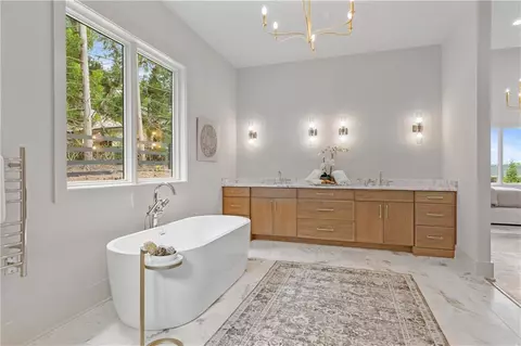 Bath - 4834 Short St, Suwanee, GA 30024 photo 3 of 3