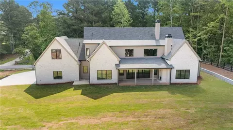 Exterior - 4834 Short St, Suwanee, GA 30024 photo 10 of 13