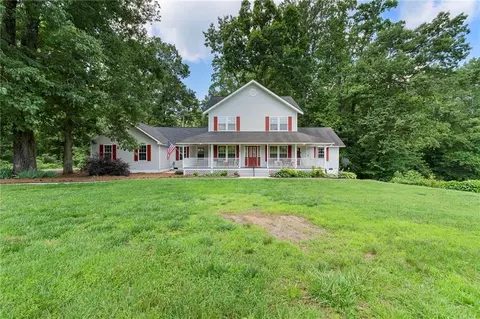 134 Singletree Ln, Dawsonville, GA 30534