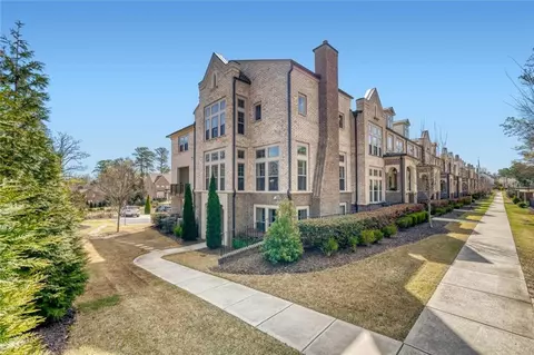 2381 Brissett Ln, Brookhaven, GA 30319