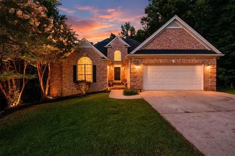 10017 Harmon Springs Dr, Villa Rica, GA 30180