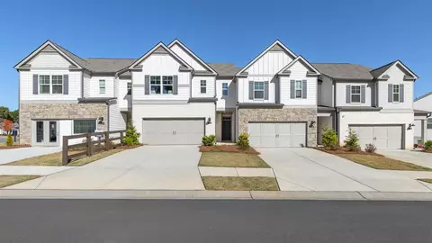 4915 Balsa Pt, Acworth, GA 30101