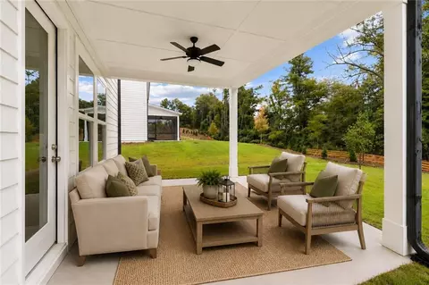 727 Crest Line Trl, Powder Springs, GA 30127