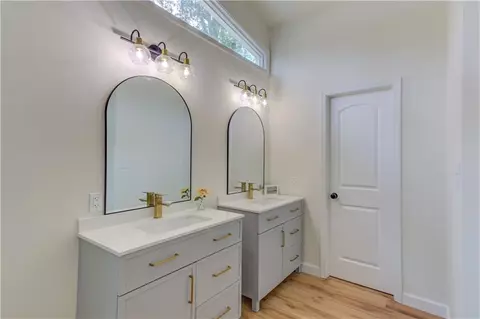 Bath - 222 Ryan Rd, Winder, GA 30680 photo 1 of 3