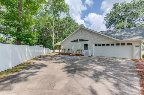 Exterior - 222 Ryan Rd, Winder, GA 30680 photo 2 of 3