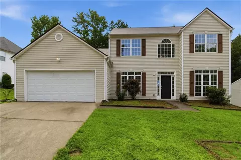 835 Shadow Lake Dr, Lithonia, GA 30058