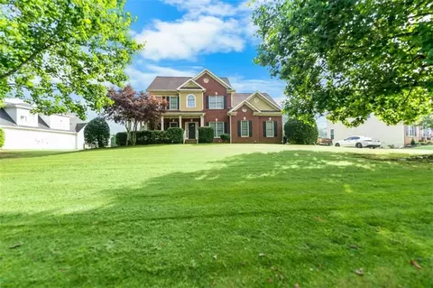 241 Country Club Dr, Hiram, GA 30141