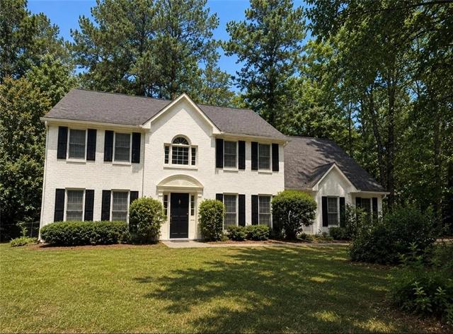 4933 Willow Creek Dr, Woodstock, GA 30188