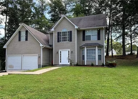 4054 Manorside Ct SW, Snellville, GA 30039