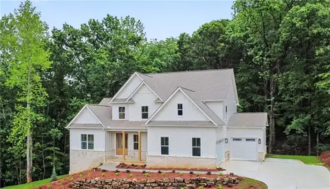 6043 Bluewater Blvd, Gainesville, GA 30506