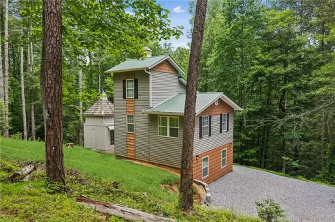 375 Deerfield Dr, Dahlonega, GA 30533
