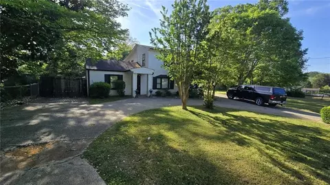 2669 Knoll Rd SE, Smyrna, GA 30080