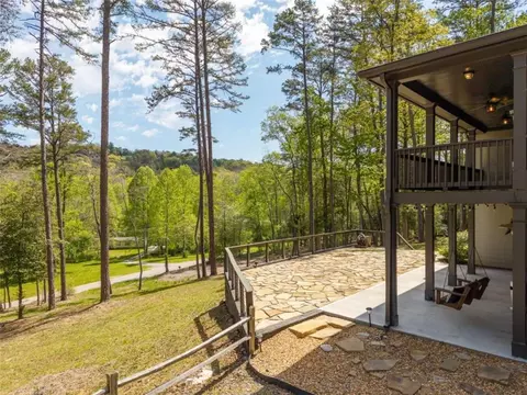 61 Overlook Rd, Blue Ridge, GA 30513