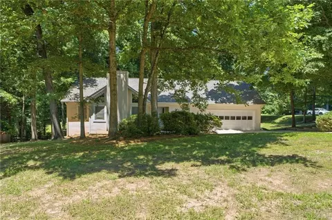 3650 Southlake Cir, Cumming, GA 30041