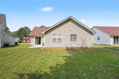 Exterior - 1712 Graystone Dr, Hampton, GA 30228 photo 4 of 4