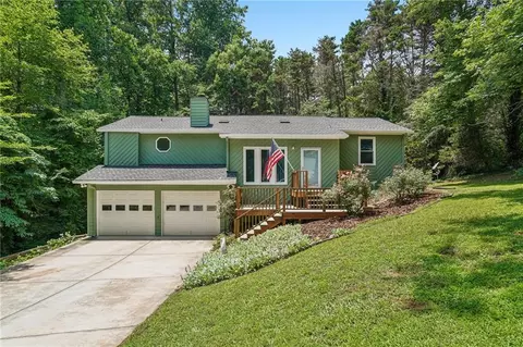 659 Sunshine Trce NW, Acworth, GA 30102