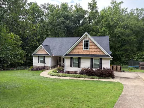 587 J B Owens Rd, Bethlehem, GA 30620