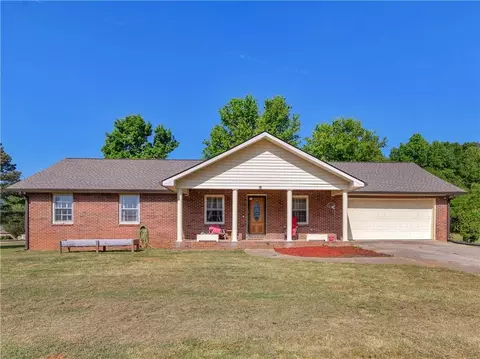 121 Rosser Rd, Mcdonough, GA 30252