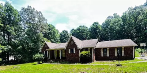 760 Pine Needle Rd, Hampton, GA 30228