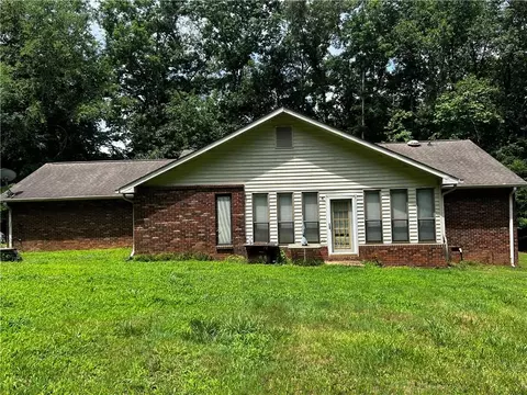 Exterior - 760 Pine Needle Rd, Hampton, GA 30228 photo 3 of 4