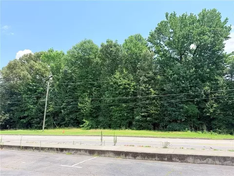 5557 Oakdale Rd SE, Mableton, GA 30126