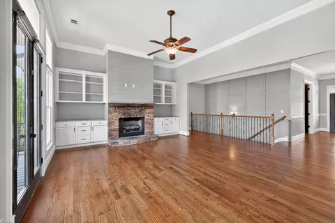 Living - 140 Harmony Grove Ln, Jefferson, GA 30549 photo 4 of 11