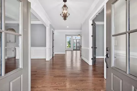 Entry Way - 140 Harmony Grove Ln, Jefferson, GA 30549 photo 2 of 9
