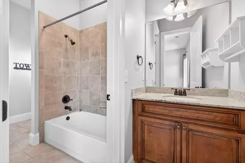 Bath - 140 Harmony Grove Ln, Jefferson, GA 30549 photo 1 of 6