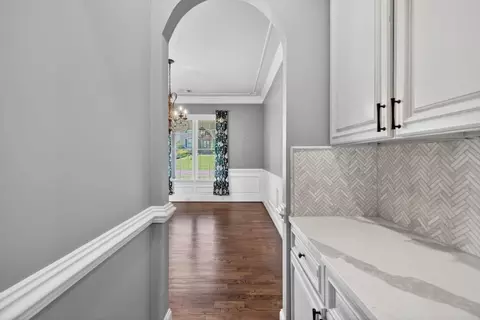 Entry Way - 140 Harmony Grove Ln, Jefferson, GA 30549 photo 4 of 9
