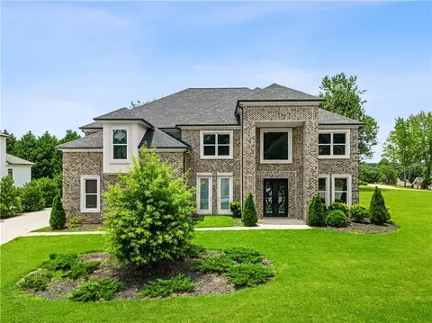 4628 Mossey Dr, Lithonia, GA 30038
