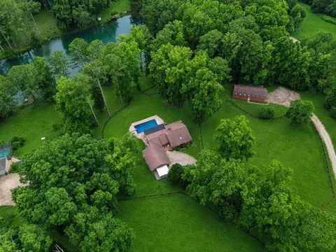 467 Collett Dr, Canton, GA 30115