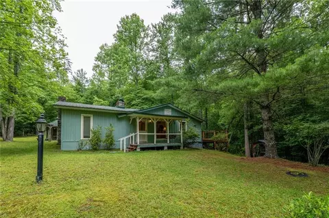 28 Ashleywood Dr, Dahlonega, GA 30533