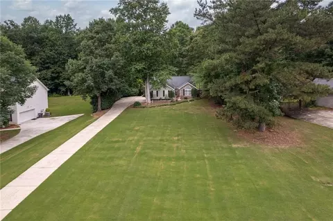 Exterior - 605 Freeman Dr, Covington, GA 30016 photo 3 of 10