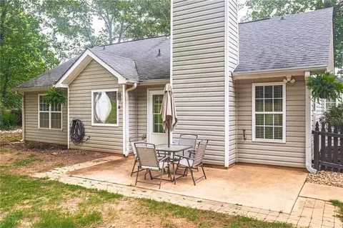 Exterior - 605 Freeman Dr, Covington, GA 30016 photo 8 of 10