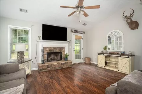 Living - 605 Freeman Dr, Covington, GA 30016 photo 2 of 2