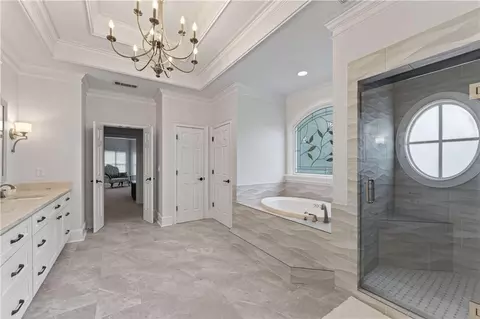 Bath - 1645 Eversedge Dr, Alpharetta, GA 30009 photo 10 of 11