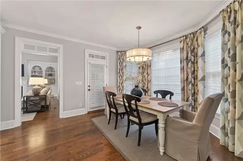 Dining - 1645 Eversedge Dr, Alpharetta, GA 30009 photo 4 of 4