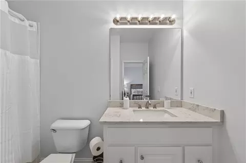 Bath - 1645 Eversedge Dr, Alpharetta, GA 30009 photo 5 of 11