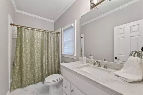 Bath - 1645 Eversedge Dr, Alpharetta, GA 30009 photo 2 of 11