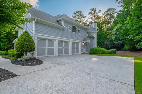 Exterior - 1645 Eversedge Dr, Alpharetta, GA 30009 photo 4 of 25