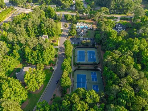 View/Area - 1645 Eversedge Dr, Alpharetta, GA 30009 photo 2 of 8