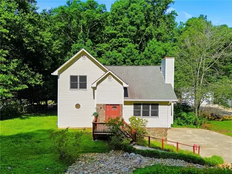 190 Lori Ln, Canton, GA 30114